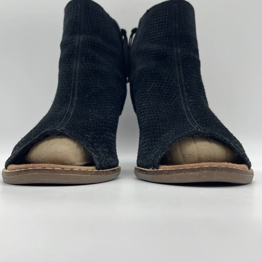 Toms Womens 9 Booties Majorca Peep Toe Perforated Black Suede‎ Ankle Boots